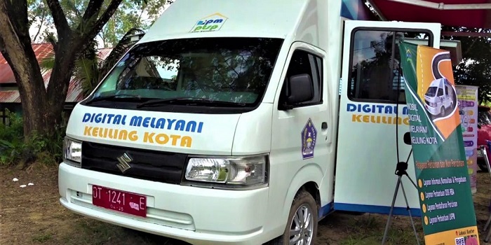 mobil-dilan-keliling.jpg