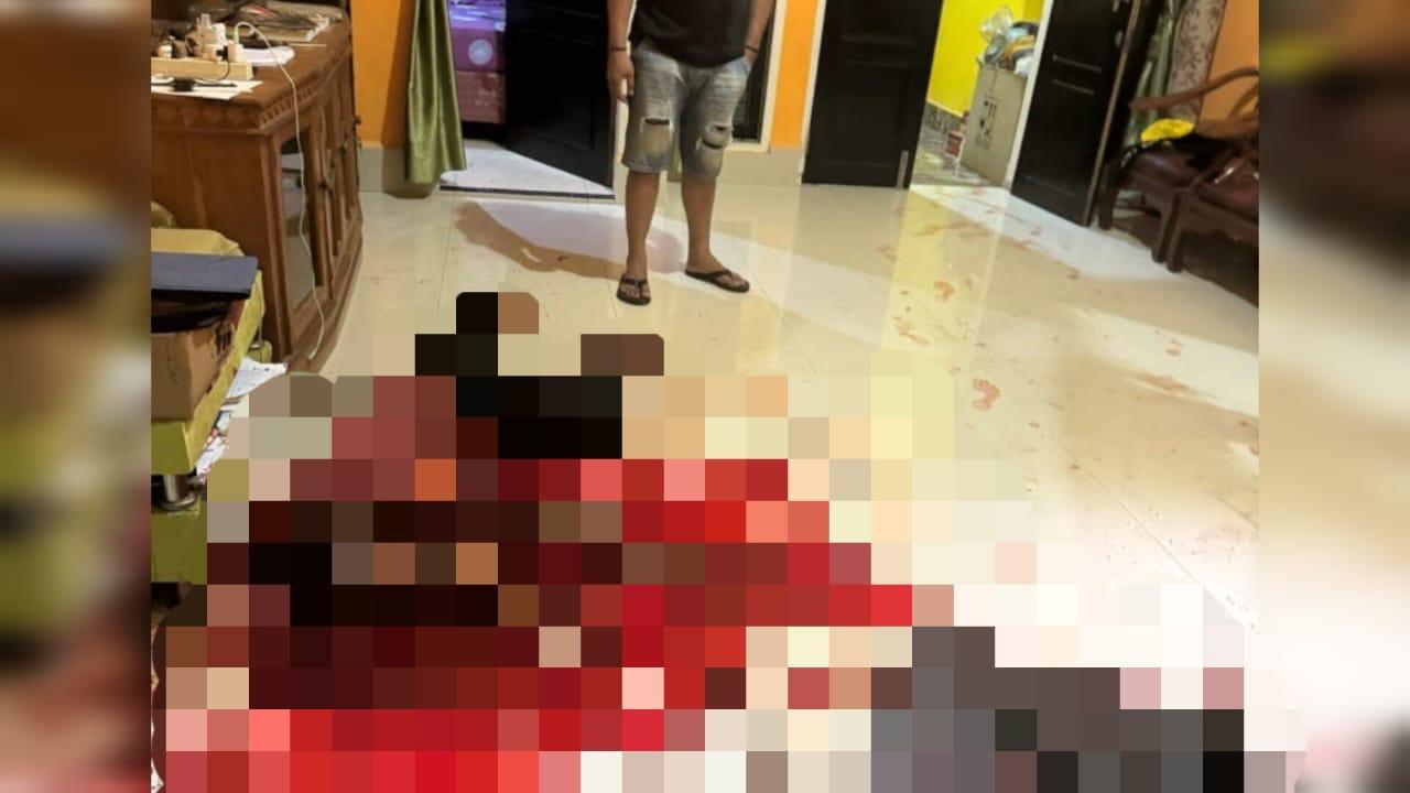 Sosok Pria Tewas Berdarah