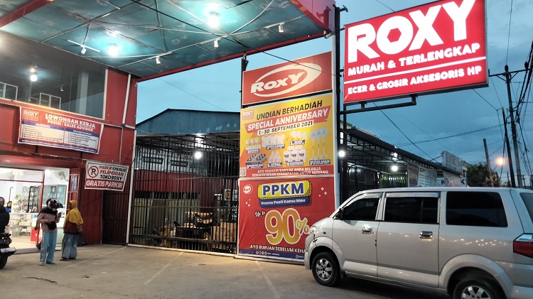 roxy-kendari-cabang-pasar-baru.jpg