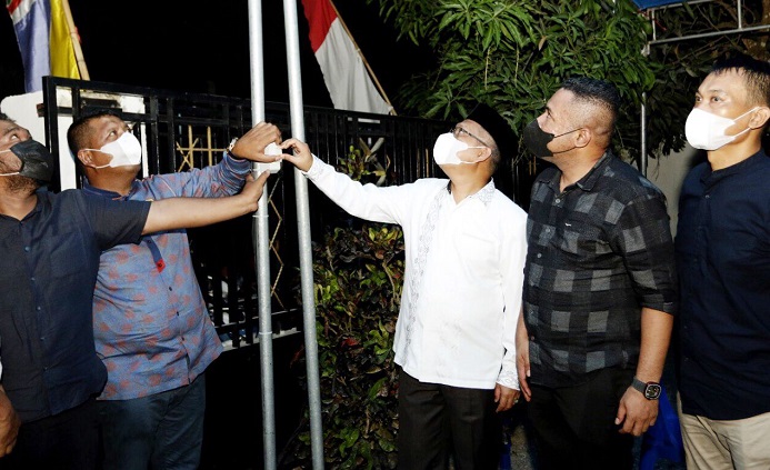 wali-kota-kendari-meresmikan-lampu-penerangan-jalan.jpg