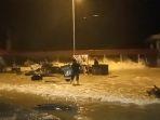 25122022-Banjir-Rob-pasar-wameo.jpg