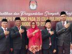 5-Komisioner-Komisi-Pemilihan-Umum-KPU-Provinsi-Sulawesi-Tenggara-Sultra-periode-2023-2028.jpg