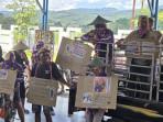 Aksi-Demo-Petani-Kolaka-Timur-Sulawesi-Tenggara-Tuntut-Harga-Gabah-Tak-Sesuai-Inpres-Respons-DPRD.jpg