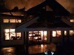 BREAKING-NEWS-Eks-Kantor-KPPN-Baubau-Sulawesi-Tenggara-di-Jalan-Anoa-Terbakar-Damkar-Padamkan-Api.jpg