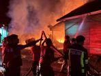 BREAKING-NEWS-Kebakaran-Dua-Rumah-Warga-Terjadi-di-Wanggudu-Asera-Konawe-Utara-Sulawesi-Tenggara.jpg