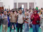 Bank-Sultra-memberikan-stimulus-bantuan-bagi-masyarakat-prasejahtera-di-Kendari-Sulawesi-Tenggara.jpg