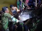 Buaya-Raksasa-Ditemukan-Saat-Pencarian-Warga-Hilang-di-Sungai-Lasolo-Konawe-Utara-Sulawesi-Tenggara.jpg