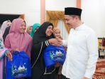 Bupati-Kolaka-Timur-Abdul-Azis-Buka-Puasa-Bersama-Warga-Koltim-Sepulang-Umrah-Disambut-Antusias.jpg