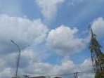 Cuaca-cerah-berawan-di-Kota-Kendari-Provinsi-Sulawesi-Tenggara-Sultra-Rabu-8102025-pagi.jpg
