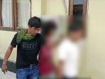 Detik-detik-2-Pria-Ditangkap-Polisi-di-Bombana-Sultra-Satu-Pelaku-Simpan-Sabu-di-Boneka-Mainan-Anak.jpg