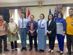 Dua-Paskibraka-Nasional-2024-Aldiansyah-Rahmat-dan-Lutfiyah-dilepas-Pj-Gubernur-Sulawesi-Tenggara.jpg