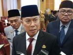 Gubernur-Sulawesi-Tenggara-Andi-Sumangerukka-pastikan-warga-dapat-layanan-kesehatan.jpg