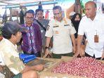 Harga-Sembako-di-Pasar-Baruga-Terpantau-Stabil-Wali-Kota-Kendari-Ingatkan-Warga-Tak-Perlu-Khawatir.jpg