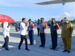 Joko-Widodo-saat-hendak-bertolak-ke-Kabupaten-Wakatobi-untuk-serangkaian-kunjungan-kerja.jpg