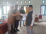 Kades-dan-Warga-Berselisih-Gegara-Honor-Perangkat-Desa-Tak-Dibayar-Camat-Besulutu-Sudah-Didamaikan.jpg