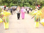 Kapolres-Konawe-Utara-AKBP-Priyo-Utomo-Disambut-Tari-Mondotambe-dan-Pedang-Pora.jpg