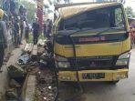 Kronologi-Mobil-Truk-Terbalik-hingga-Tindih-Pengendara-Motor-di-Kendari-Sultra-Dibeberkan-Polisi.jpg