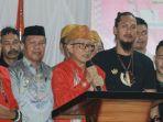Lukman-Abunawas-dalam-sambutannya-usai-terpilih-sebagai-Ketua-Umum-DPP-LAT.jpg