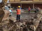 Pemulung-Tewas-Tersengat-Listrik-saat-Kumpulkan-Besi-di-Lokasi-Proyek-Drainase-Kendari-Sultra.jpg