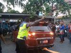 Penyebab-Kecelakaan-Mobil-Honda-BR-V-Tabrak-Warung-Manisan-Baubau-Pengemudi-Diduga-Hilang-Kendali.jpg