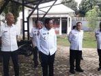 Wagub-Sulawesi-Tenggara-Temukan-Dugaan-Praktik-Titip-Absen-ASN-saat-Sidak-di-Dinas-Koperasi-dan-UMKM.jpg