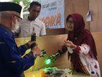 Wagub-Sultra-Lukman-Abunawas-menyimak-penjelasan-Dr-Fajriah-SPi-MSi-terkait-Teknologi-UFL-ver2.jpg