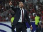 foto-patrick-saat-menyaksikan-pertandingan-timnas-indonesia.jpg