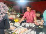 pedagang-ikan-di-pelelangan-Kolakaasi-Kabupaten-Kolaka.jpg