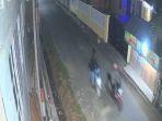 rekaman-CCTV-pelaku-pencurian-bawa-kabur-motor-milik-warga-Desa-Bandaeha-Molawe-Konawe-Utara.jpg