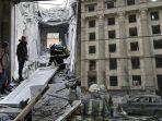 rudal-rusia-hantam-gedung-pemerintah-kota-kharkiv-ukraina_4.jpg