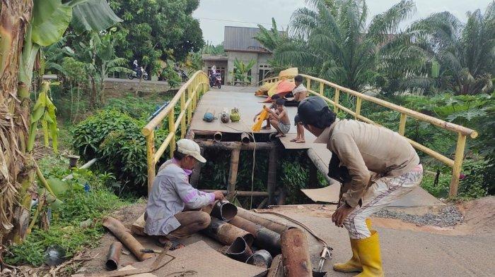 3 Kendaraan Kecelakaan Karena Jembatan Rusak, Jembatan Ketapang II di Ogan Ilir Akhirnya Diperbaiki