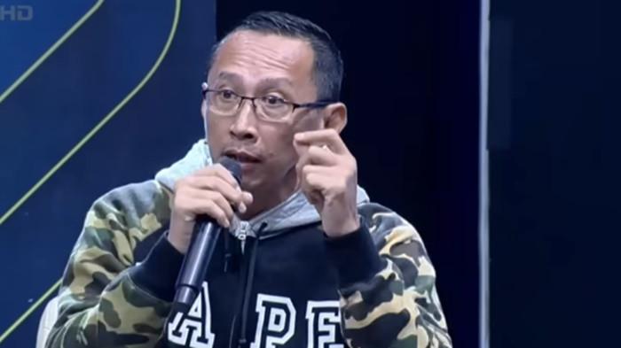 ABU JANDA DIUSIR - Abu Janda jadi sorotan setelah diusir keluar dalam acara talkshow yang ditayangkan secara langsung oleh salah satu televisi nasional saat debat panas