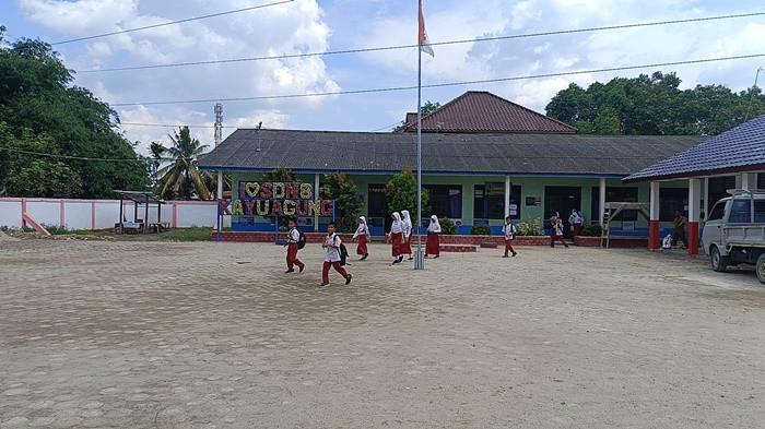 Viral Belatung di MBG SDN 8 Kayuagung OKI, Ditemukan Banyak Bergerak di Telur Sambal, Siswa Trauma