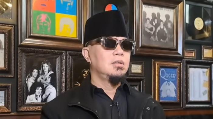JUMPA PERS- Ahmad Dhani secara terang-terangan mengungkapkan bahwa keluarga besarnya sudah merasa muak terhadap Maia Estianty, geram sering mengungkit masa lalu
