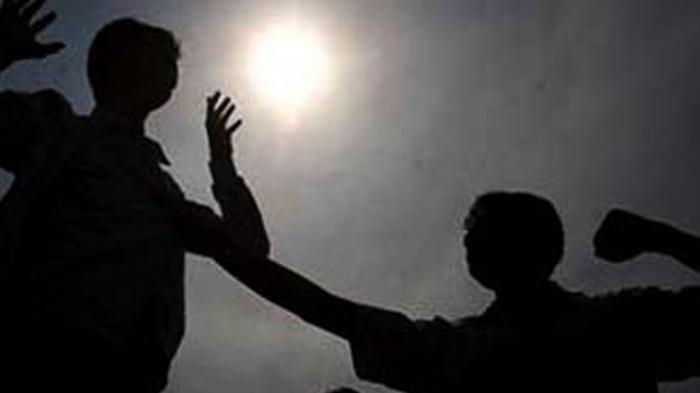 Viral Siswa SMP di Balikpapan Dibully di Kelas, Dijambak dan Dikeroyok Teman, Disorot Ahmad Sahroni