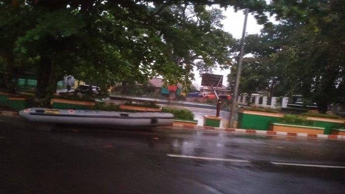 Banjir di Baturaja Mulai Surut, Sisakan Banyak Sampah Berserakan di Jalan