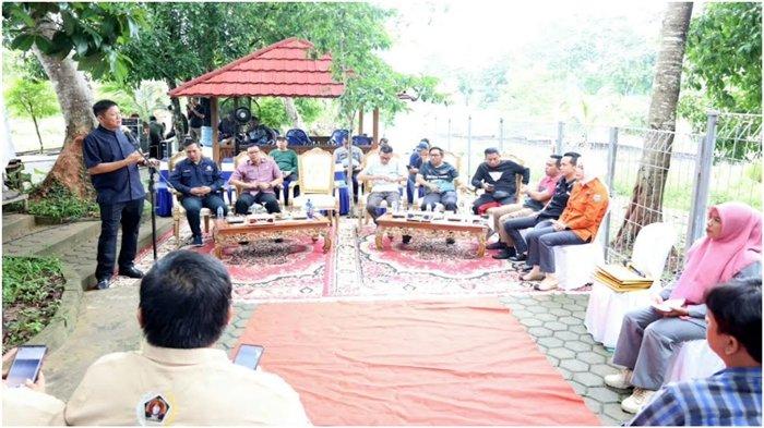 Bupati OKU Timur Lanosin Hamzah Ingatkan Jajarannya Jangan Tersinggung Jika Ada Kritikan