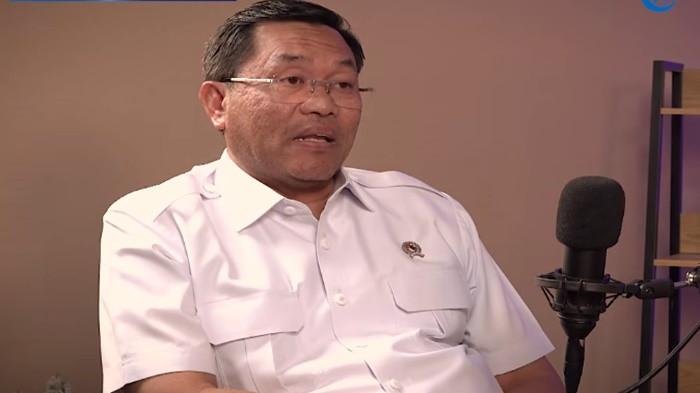 EKS WAKIL KEPALA BGN- Dalam pernyataan terakhirnya sebelum diringkus, Sony bersumpah membantah keterlibatan dirinya dalam isu jual beli titik Satuan Pelayanan Pemenuhan Gizi (SPPG).