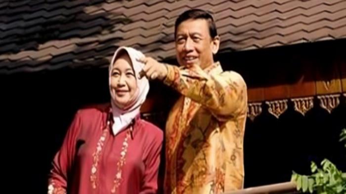 ISTRI WIRANTO MENINGGAL- Wiranto dan Istrinya, Rugaiya Usman semasa hidup. Di depan para pelayat, Wiranto menyampaikan istrinya, Rugaiya Usman sudah lama menderita sakit dan sempat membaik sebelum jalani pengobatan di Bandung