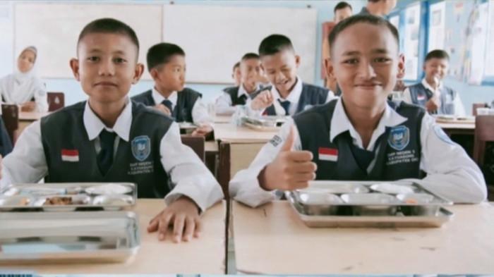 Guru Penanggung Jawab Program MBG di Sekolah Dapat Insentif Rp 100 Ribu Perhari Dari BGN