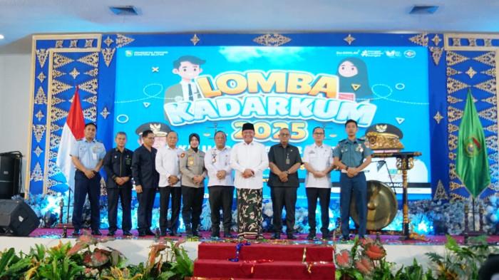 Buka Lomba Kadarkum 2025, Herman Deru Dorong Generasi Muda Jadi Pelopor Kesadaran Hukum