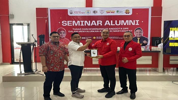 Hadirkan Rubi Indiarta, UKB Gelar Seminar Alumni Bahas Tugas dan Kewenangan DPRD Salurkan Aspirasi