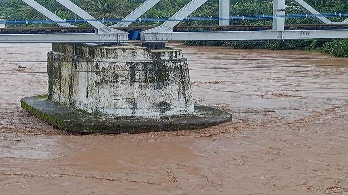 Hujan Lebat Kembali Guyur Empat Lawang, BPBD Imbau Warga Hindari Aktivitas di Pinggir Sungai