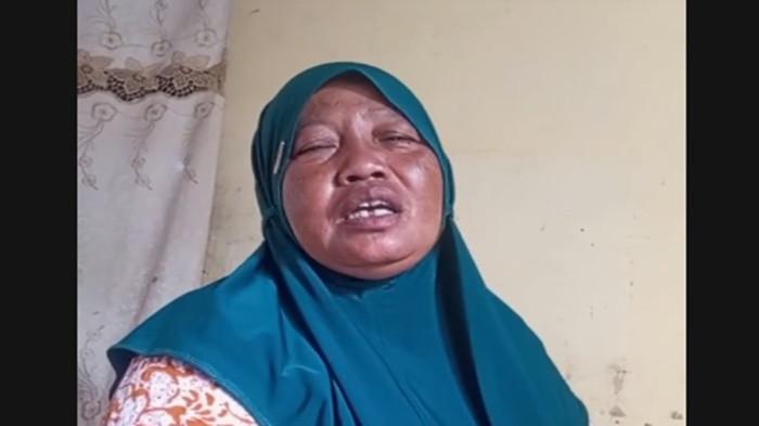 Pekerjaan Ibu Vina, Tetangga Safitri Dihadiahi Umrah Shella Saukia, Jual Peyek hingga Kue Keliling