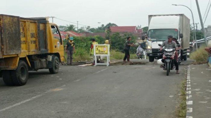 Jalan Rusak Karena Sering Dilintasi Truk Batubara, Jembatan Layang di Lubuklinggau Terancam Ambruk