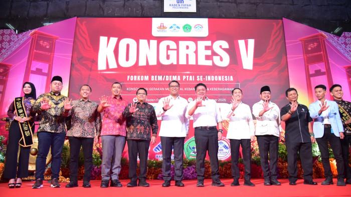 Ratu Dewa dan Prima Salam Kompak Hadiri Kongres ke-V BEM PTAI Se-Indonesia di UIN Raden Fatah