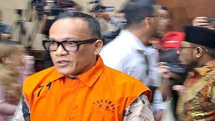 TUNTUTAN JPU- Mantan Wakil Menteri Ketenagakerjaan, Immanuel Ebenezer alias Noel, meluapkan kekecewaannya setelah dituntut hukuman 5 tahun penjara dalam kasus dugaan korupsi sertifikasi Keselamatan dan Kesehatan Kerja (K3).