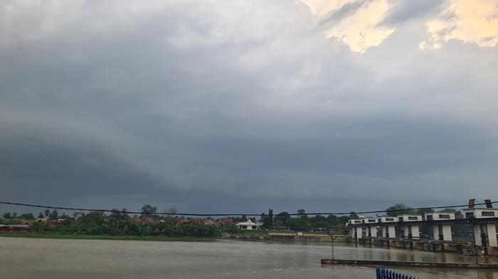 Martapura dan Belitang Berpotensi Hujan, Prakiraan Cuaca OKU Timur Hari ini Jumat 7 November 2025