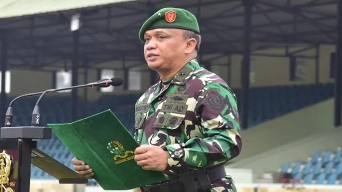 Mengenal sosok Mayjen TNI Trenggono, yang dipercaya Presiden Prabowo menjabat sebagai Wakil Kepala BGN. Lulusan Akmil 1993 dari kecabangan Infanteri.