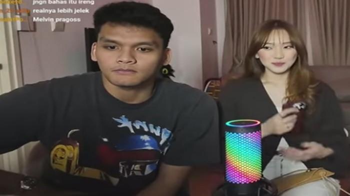 JULE DAN SAFRIE - Momen selebgram Julia Prastini alias Jule dan Safrie Ramadan muncul setelah lama bungkam soal hubungannya hingga diisukan selingkuh.